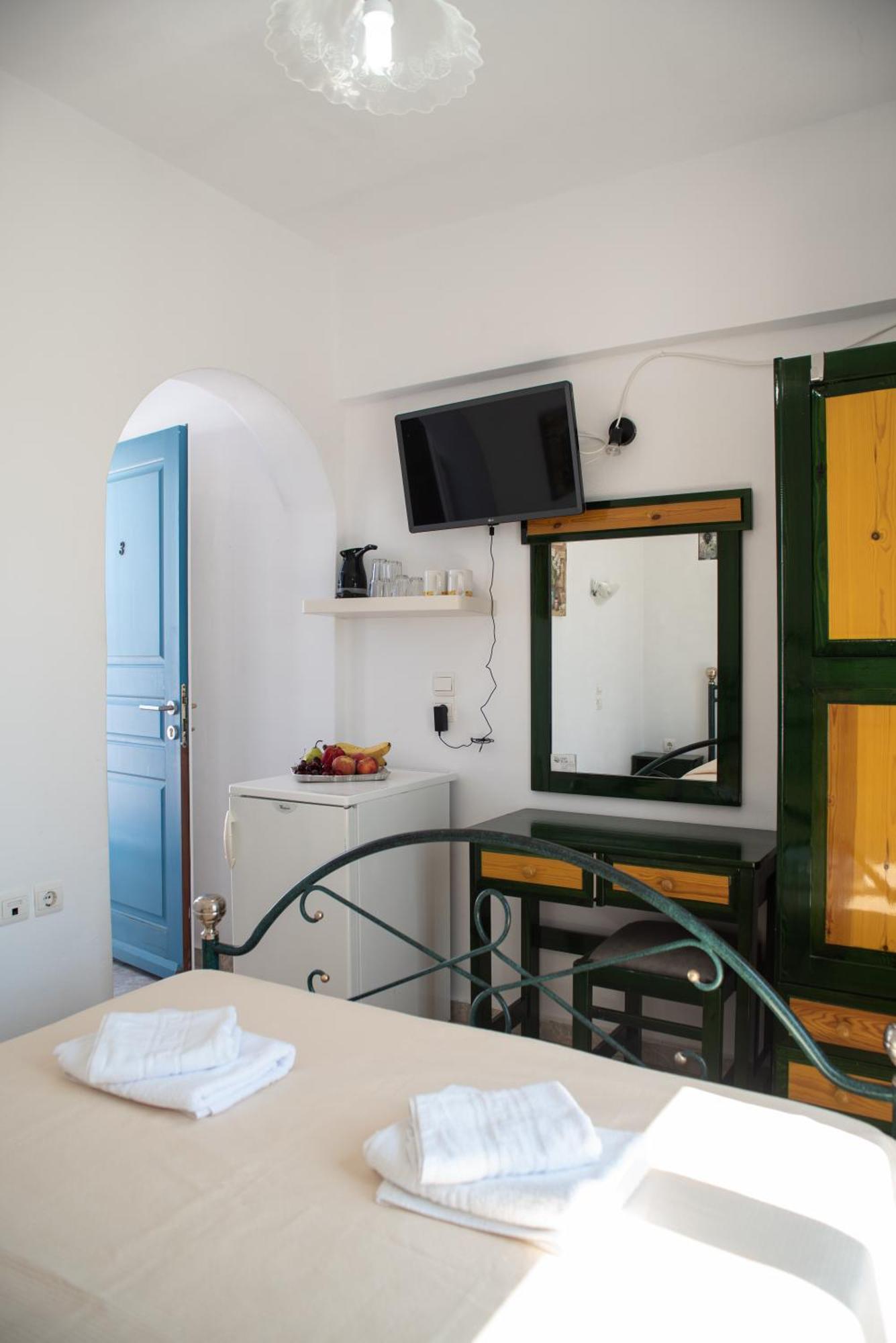 Deep Blue Aparthotel Agios Prokopios  Exteriör bild