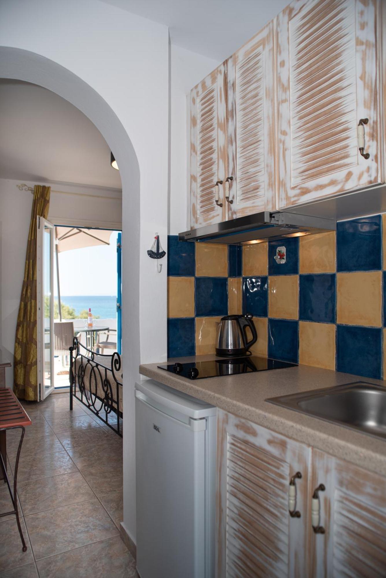 Deep Blue Aparthotel Agios Prokopios  Exteriör bild